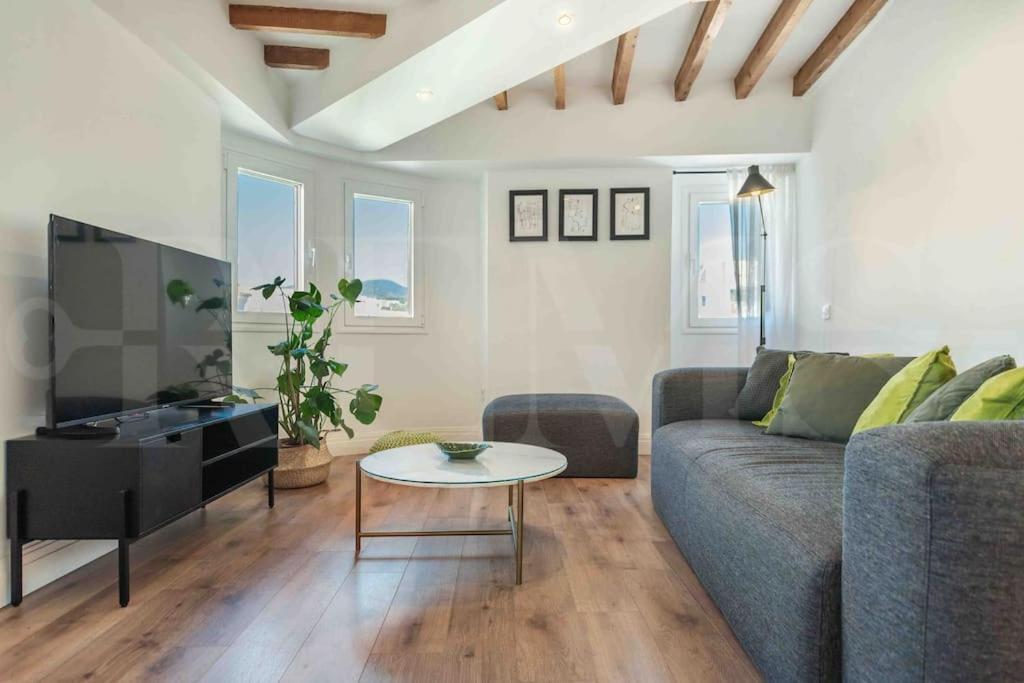 Modern Apartment Next To The Cervantes Theatre By Rems Málaga Extérieur photo