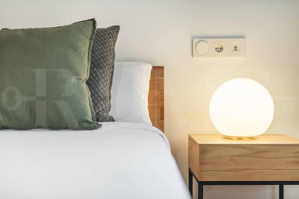 Modern Apartment Next To The Cervantes Theatre By Rems Málaga Extérieur photo